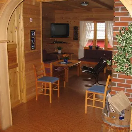 Hyttegrend & * Roldal